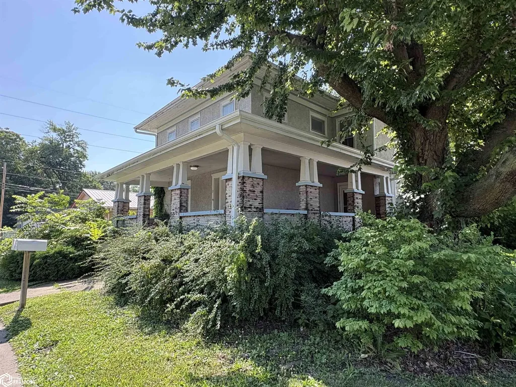 200 E Briggs Fairfield IA 52556