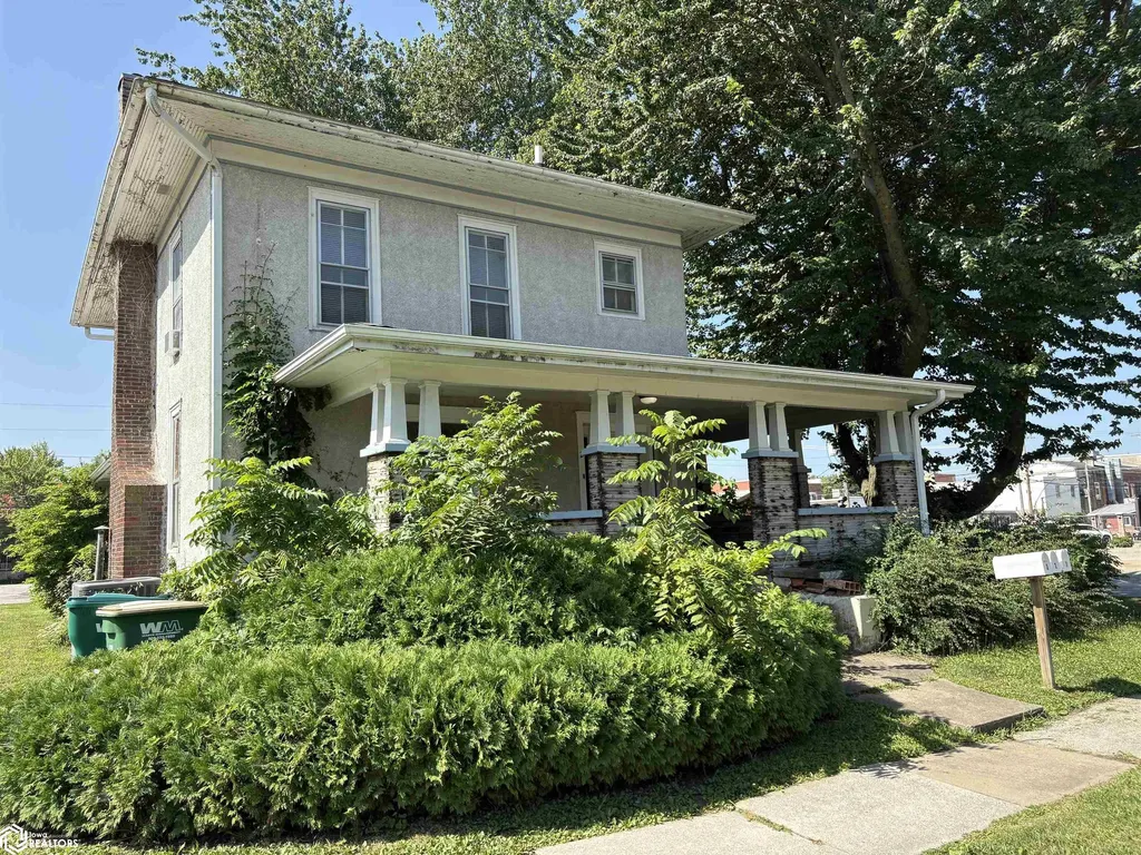 200 E Briggs Fairfield IA 52556
