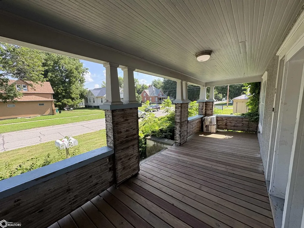 200 E Briggs Fairfield IA 52556
