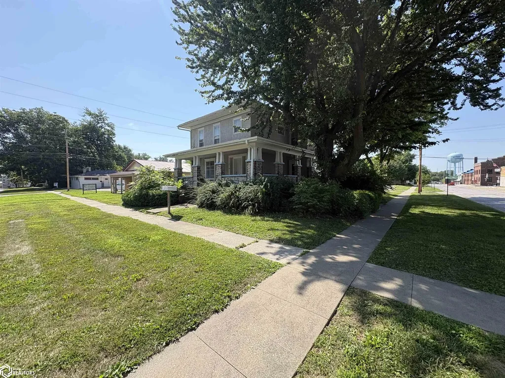 200 E Briggs Fairfield IA 52556