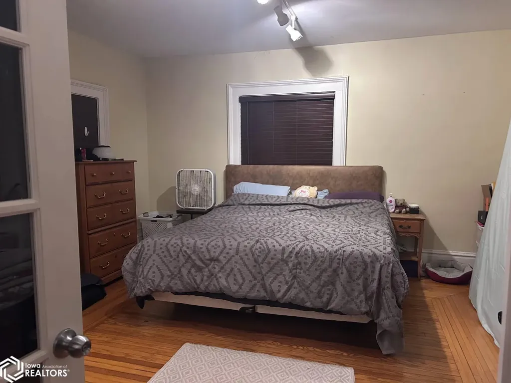 200 E Briggs Fairfield IA 52556