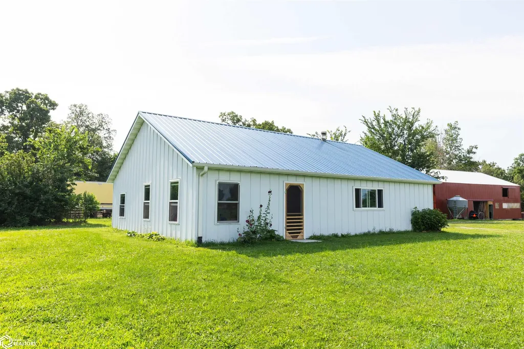 14500 Irish Ridge Road Burlington IA 52601