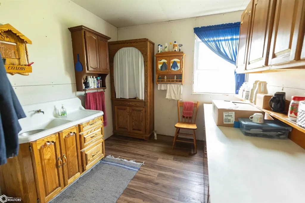 14500 Irish Ridge Road Burlington IA 52601