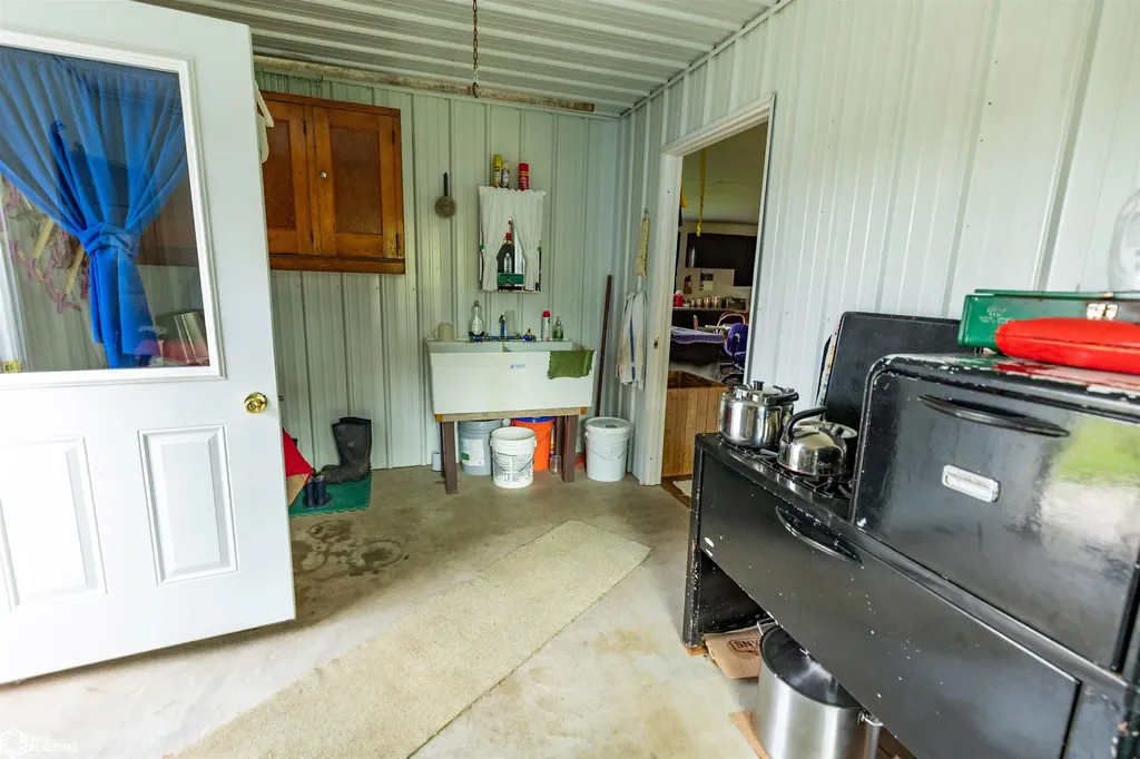 14500 Irish Ridge Road Burlington IA 52601