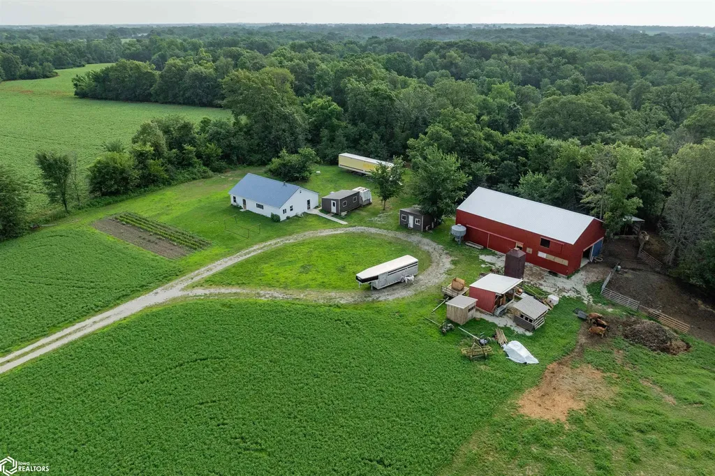 14500 Irish Ridge Road Burlington IA 52601