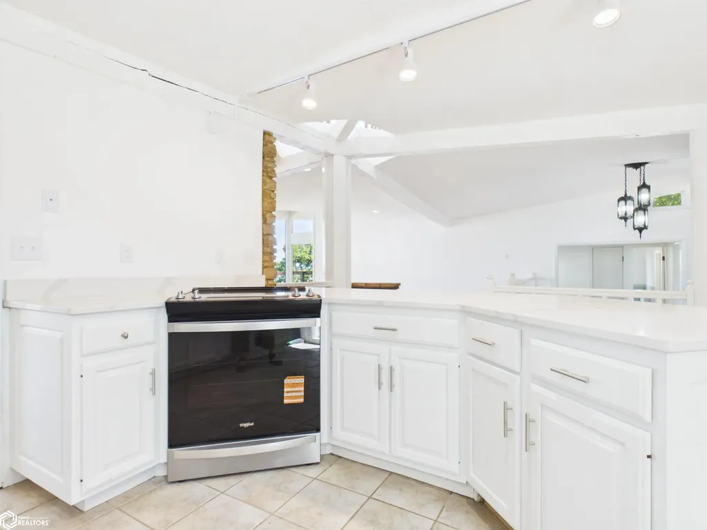 2736 Old Vineyard Road Keokuk IA 52632