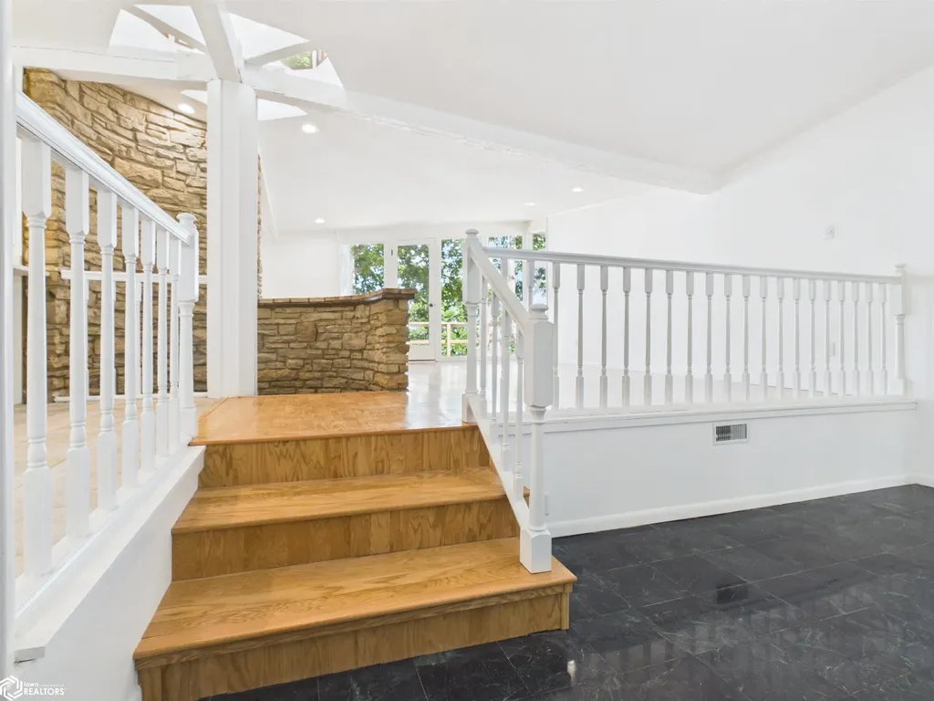 2736 Old Vineyard Road Keokuk IA 52632