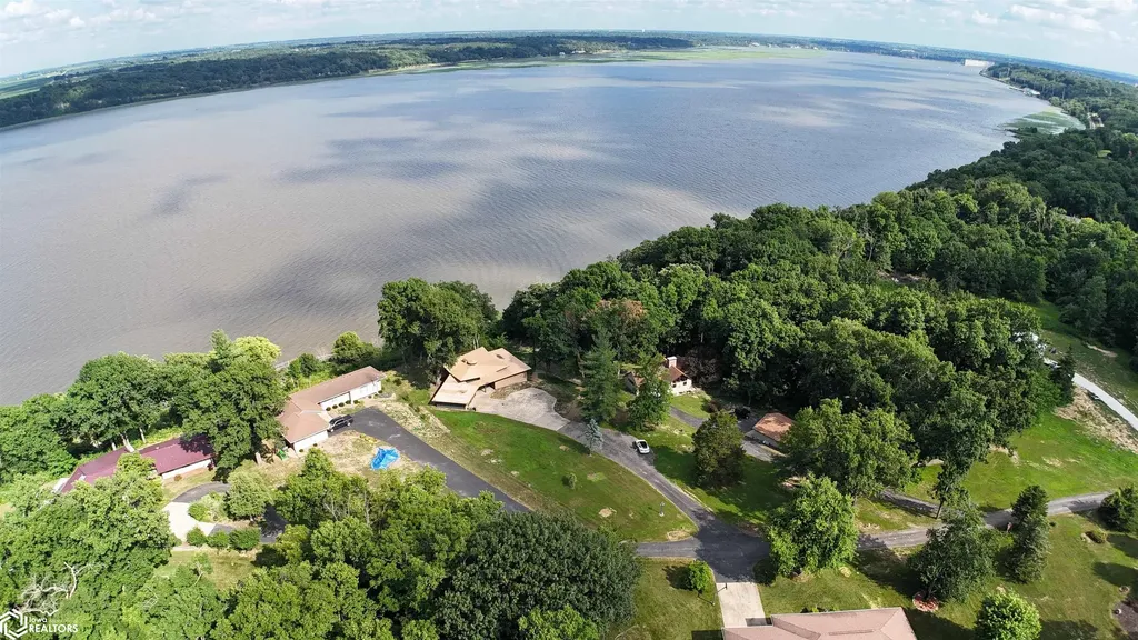 2736 Old Vineyard Road Keokuk IA 52632