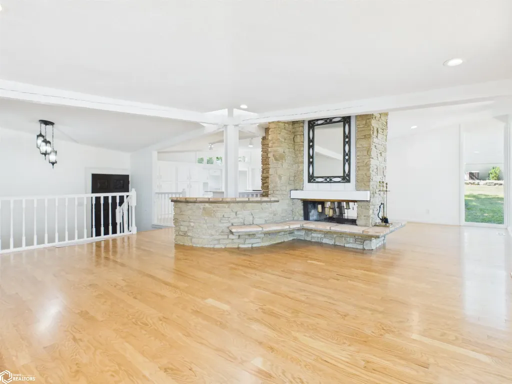 2736 Old Vineyard Road Keokuk IA 52632