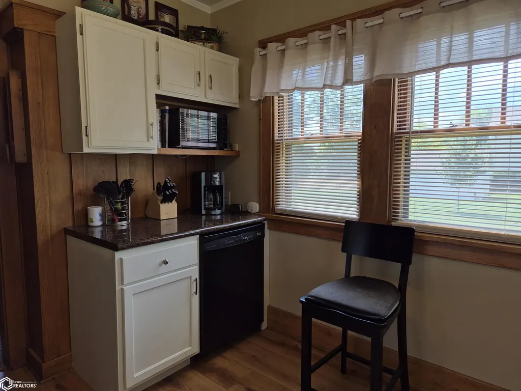 604 8th Avenue Grinnell IA 50112