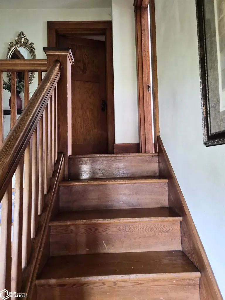 604 8th Avenue Grinnell IA 50112