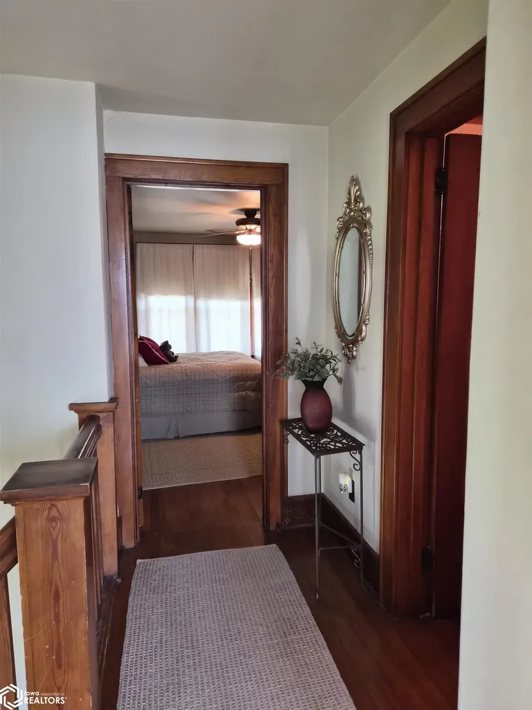 604 8th Avenue Grinnell IA 50112