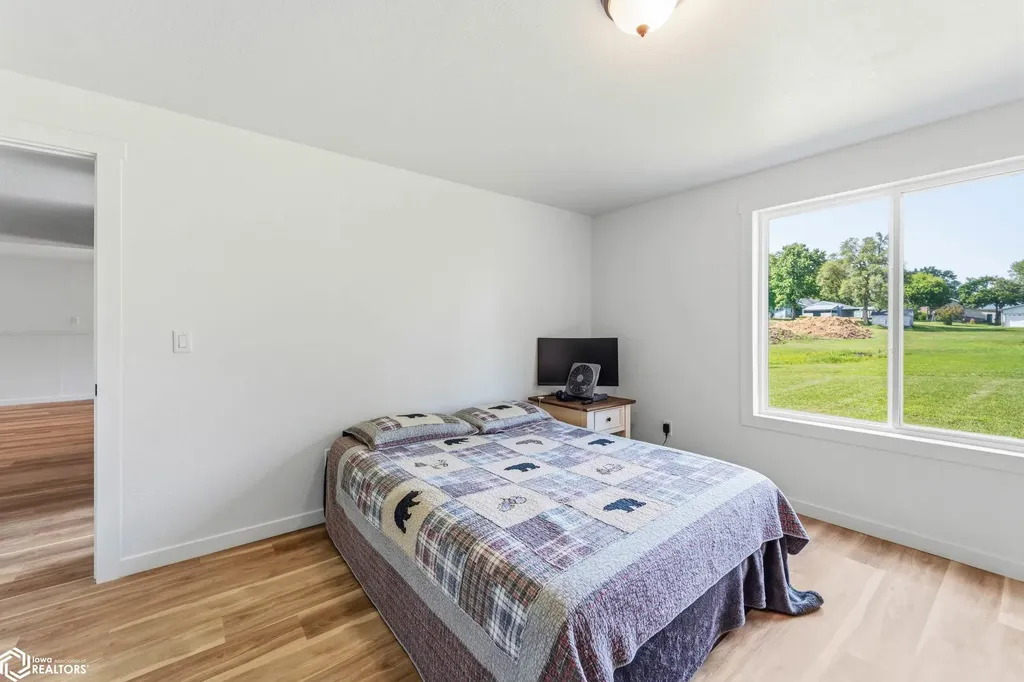 509 17th Avenue E Oskaloosa IA 52577