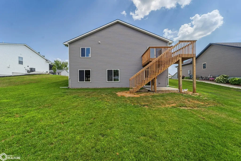 509 17th Avenue E Oskaloosa IA 52577