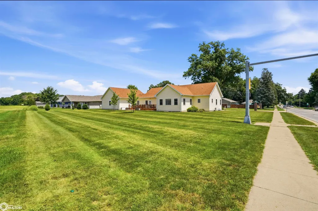 2505 Diamond Ridge Drive Burlington IA 52601