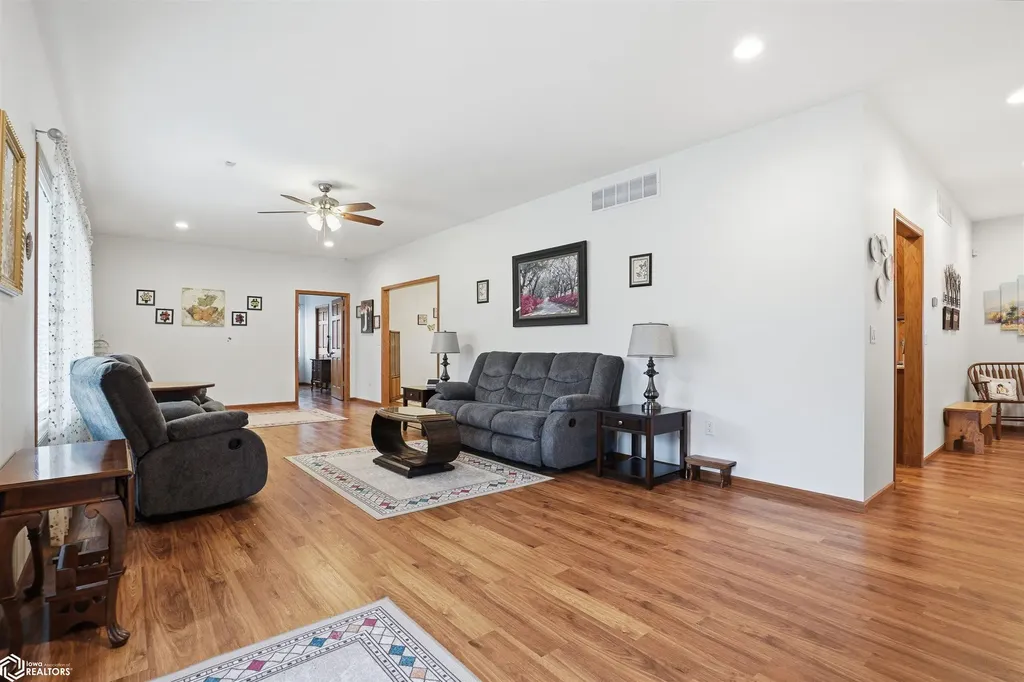 2505 Diamond Ridge Drive Burlington IA 52601
