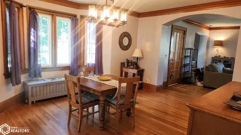 232 5th Street NW Mason City IA 50401