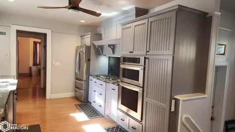 232 5th Street NW Mason City IA 50401