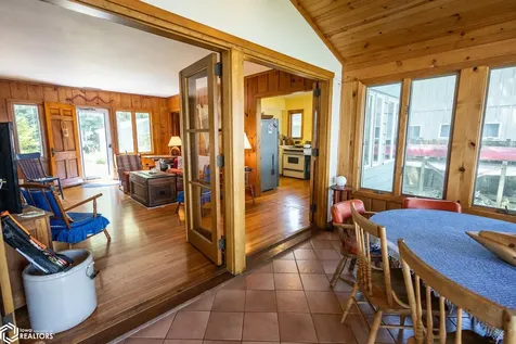 3822 240th Street Clear Lake IA 50428
