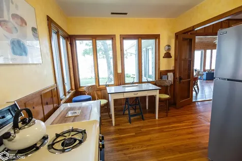 3822 240th Street Clear Lake IA 50428