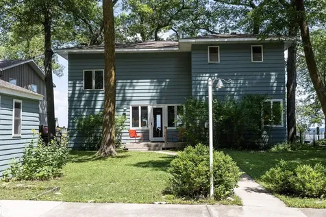 3822 240th Street Clear Lake IA 50428