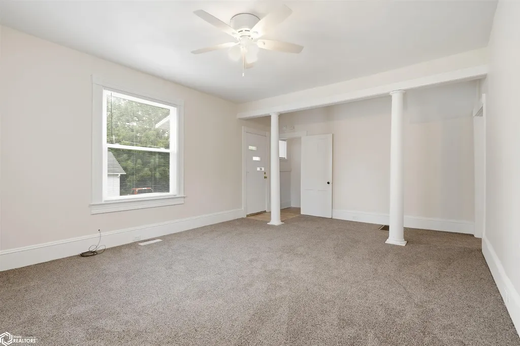 1216 Doemland Street Burlington IA 52601