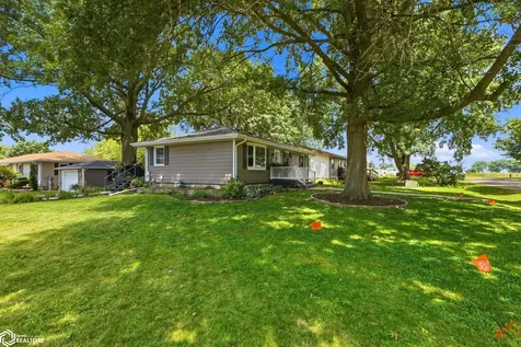 519 S 2nd Avenue Danville IA 52623