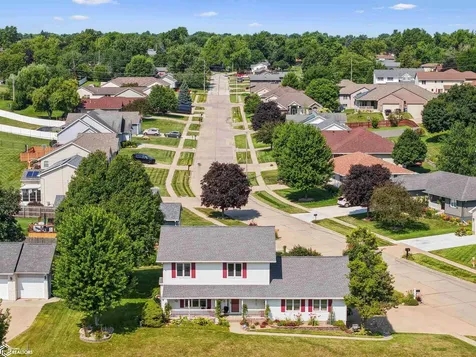 2023 Edgebrook Drive Marshalltown IA 50158