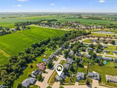 2023 Edgebrook Drive Marshalltown IA 50158