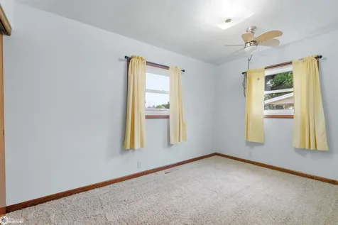 501 Dennis Drive Marshalltown IA 50158