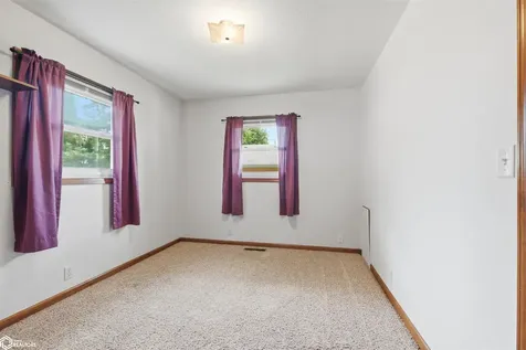 501 Dennis Drive Marshalltown IA 50158