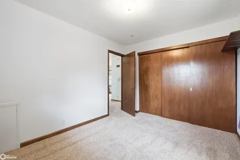 501 Dennis Drive Marshalltown IA 50158