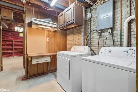 501 Dennis Drive Marshalltown IA 50158