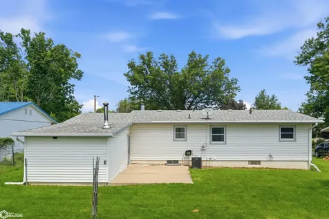 501 Dennis Drive Marshalltown IA 50158