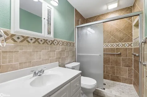 501 Dennis Drive Marshalltown IA 50158