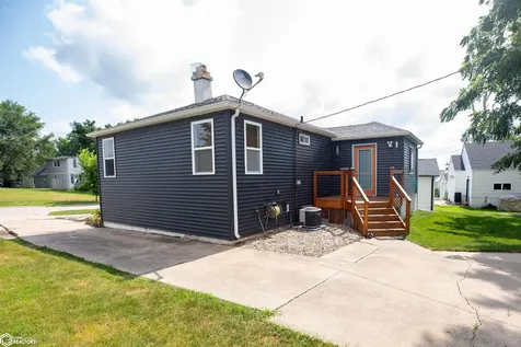 145 Dawley NE Cedar Rapids IA 54202