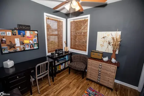 145 Dawley NE Cedar Rapids IA 54202