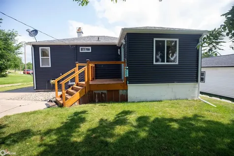 145 Dawley NE Cedar Rapids IA 54202
