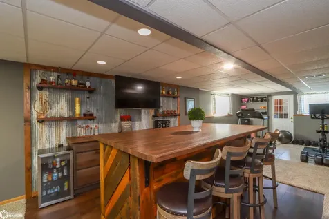 2186 Waters Way Washington IA 52353