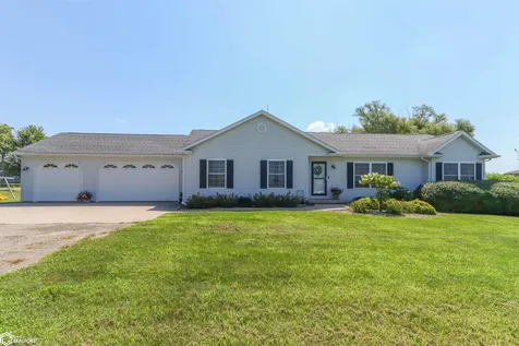 2186 Waters Way Washington IA 52353