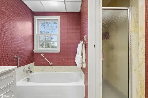 1743 Country Club Lane Marshalltown IA 50158