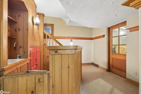 1743 Country Club Lane Marshalltown IA 50158