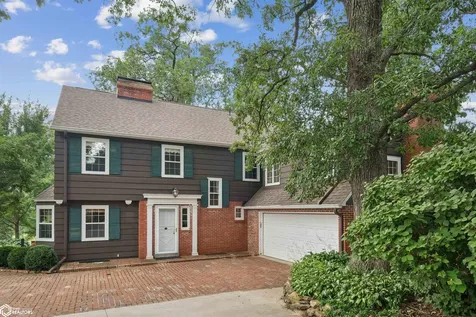 1743 Country Club Lane Marshalltown IA 50158