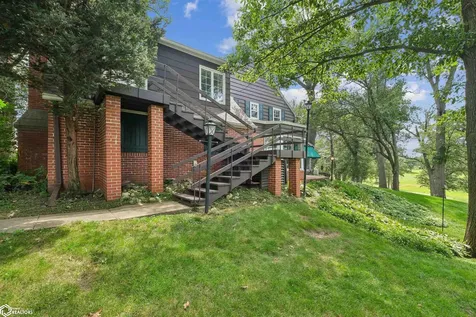 1743 Country Club Lane Marshalltown IA 50158