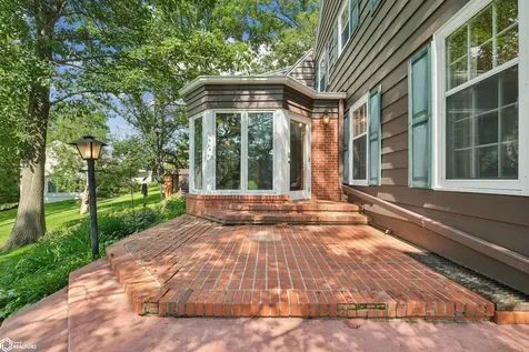 1743 Country Club Lane Marshalltown IA 50158