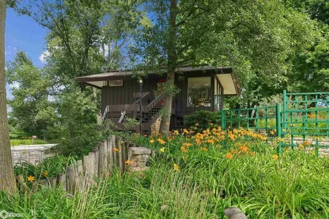 1743 Country Club Lane Marshalltown IA 50158