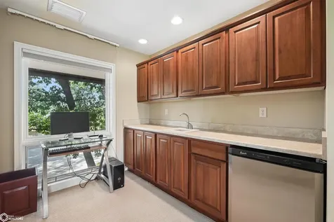 1743 Country Club Lane Marshalltown IA 50158