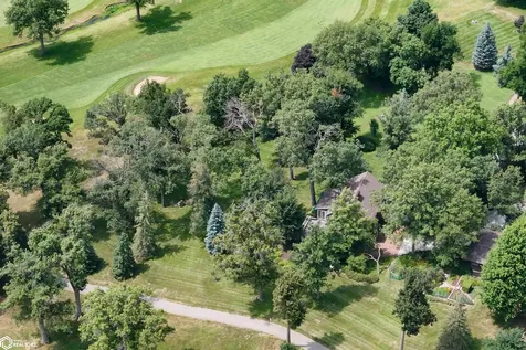 1743 Country Club Lane Marshalltown IA 50158