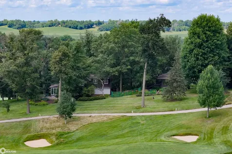 1743 Country Club Lane Marshalltown IA 50158