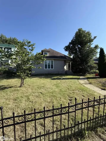 176 E Alta Vista Avenue Ottumwa IA 52501